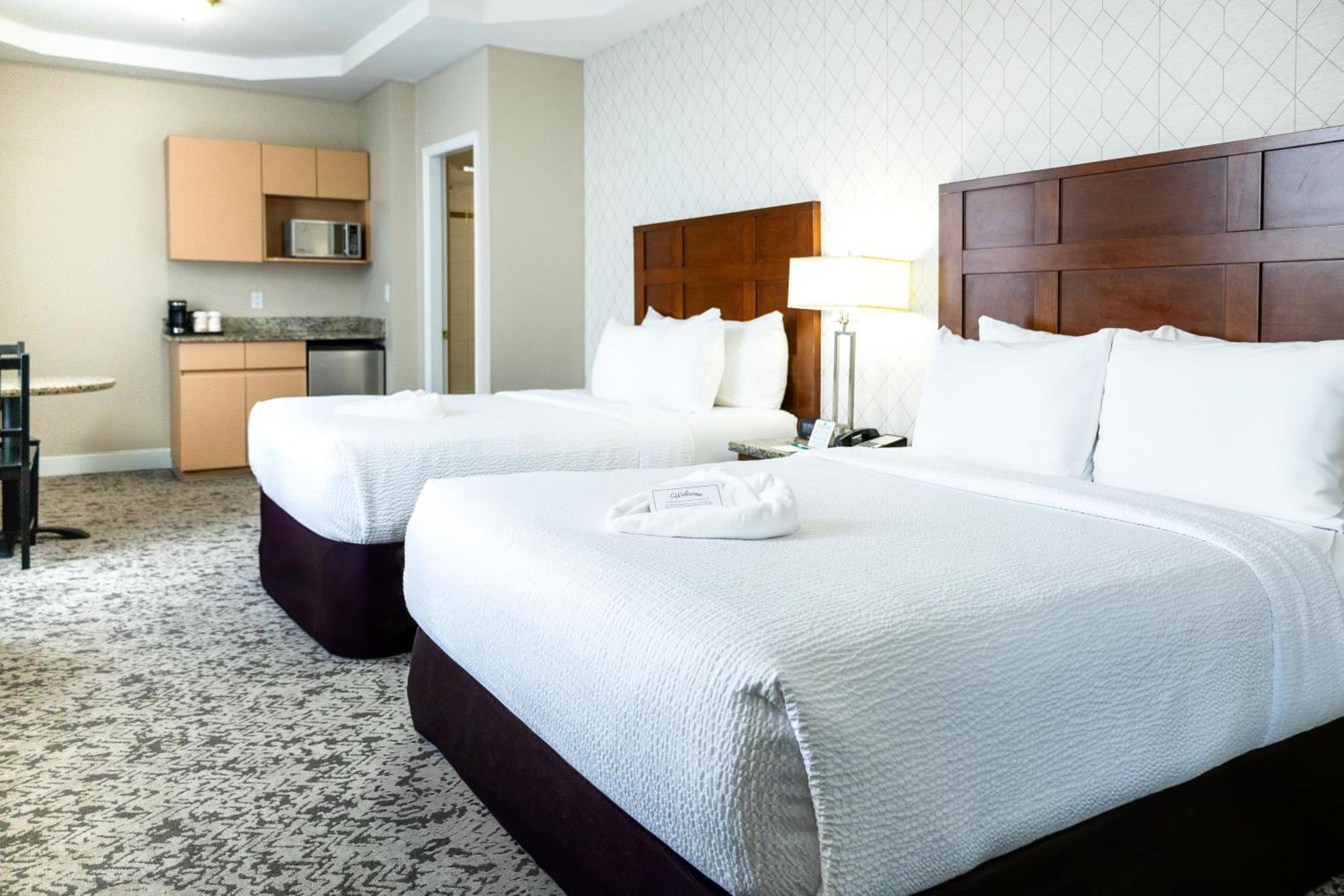 Quality Inn & Suites (Adults Only) Ванкувер Екстер'єр фото