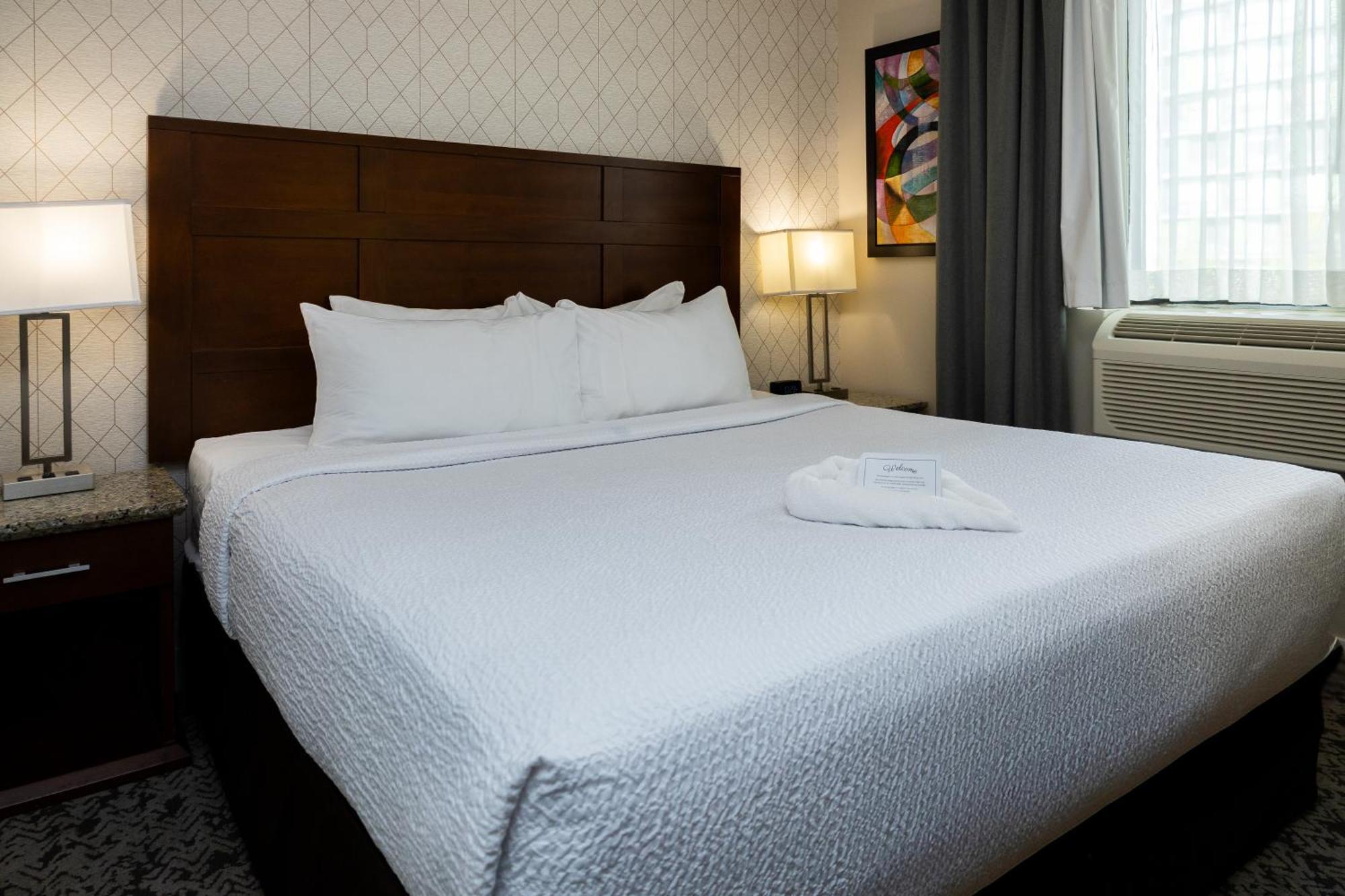 Quality Inn & Suites (Adults Only) Ванкувер Екстер'єр фото