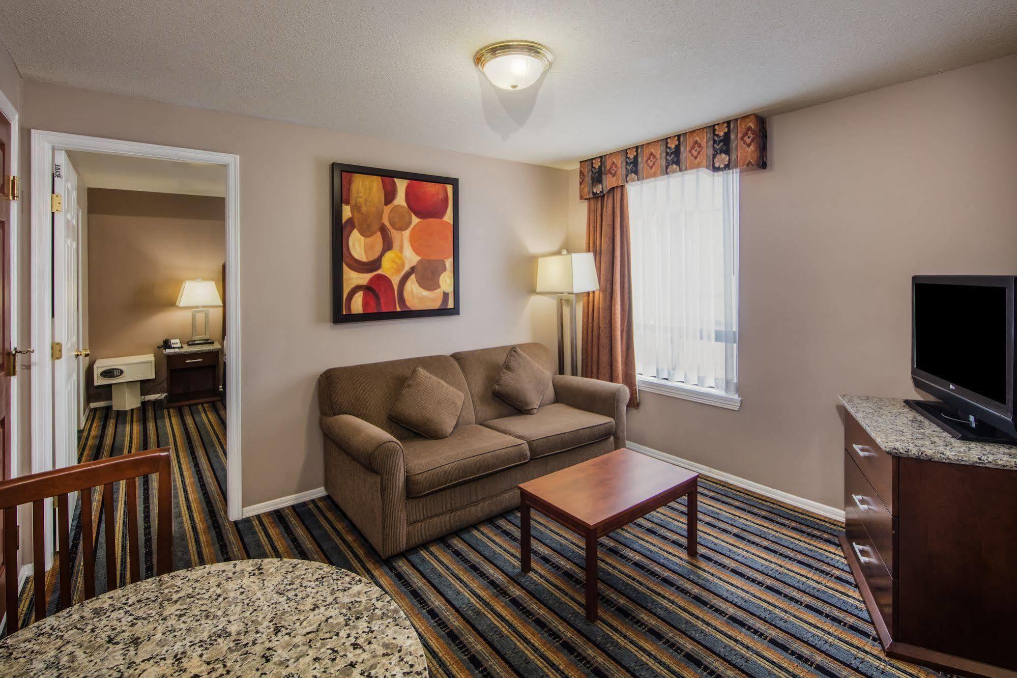 Quality Inn & Suites (Adults Only) Ванкувер Екстер'єр фото